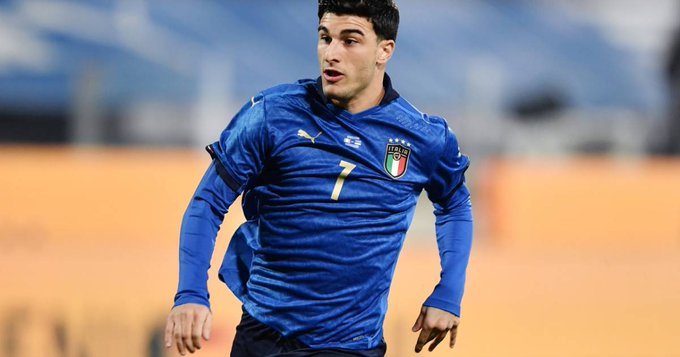 了她在整个 了她在整个