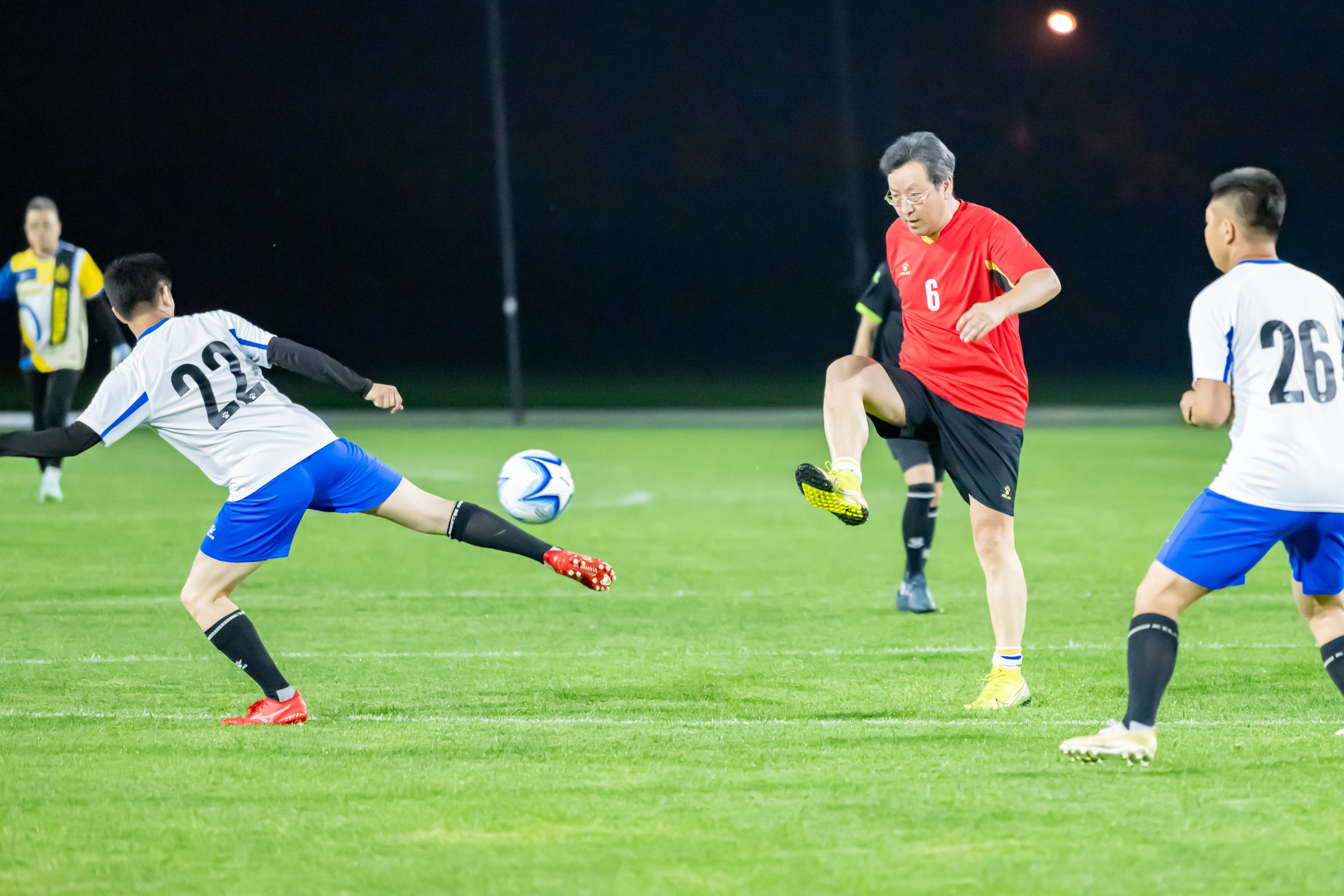 交媒体上如 交媒体上如