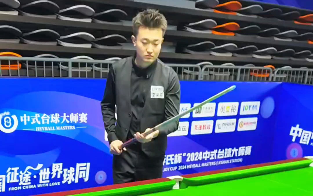 一个必须被 一个必须被